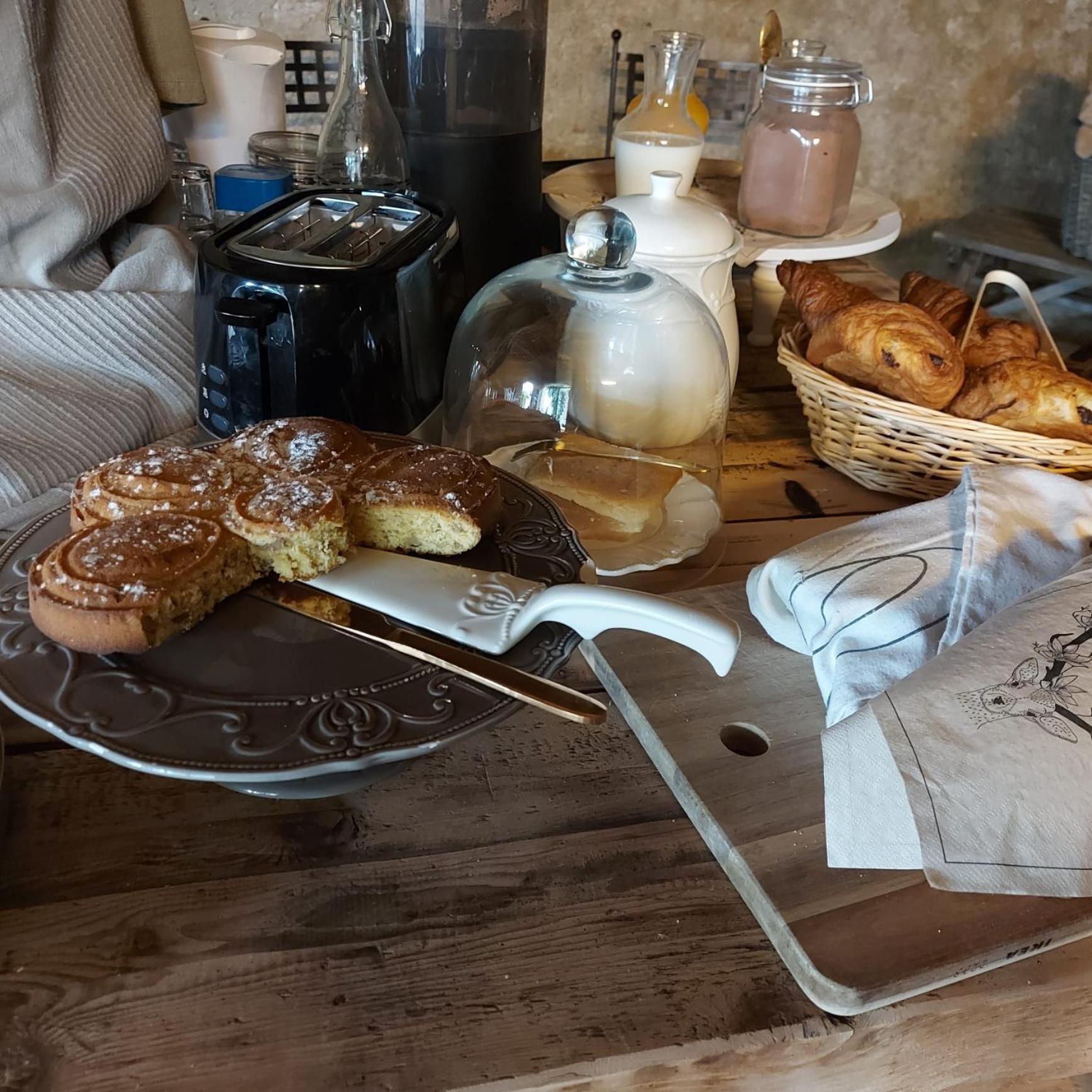 Les Trois L Bed & Breakfast Gindou Exterior photo